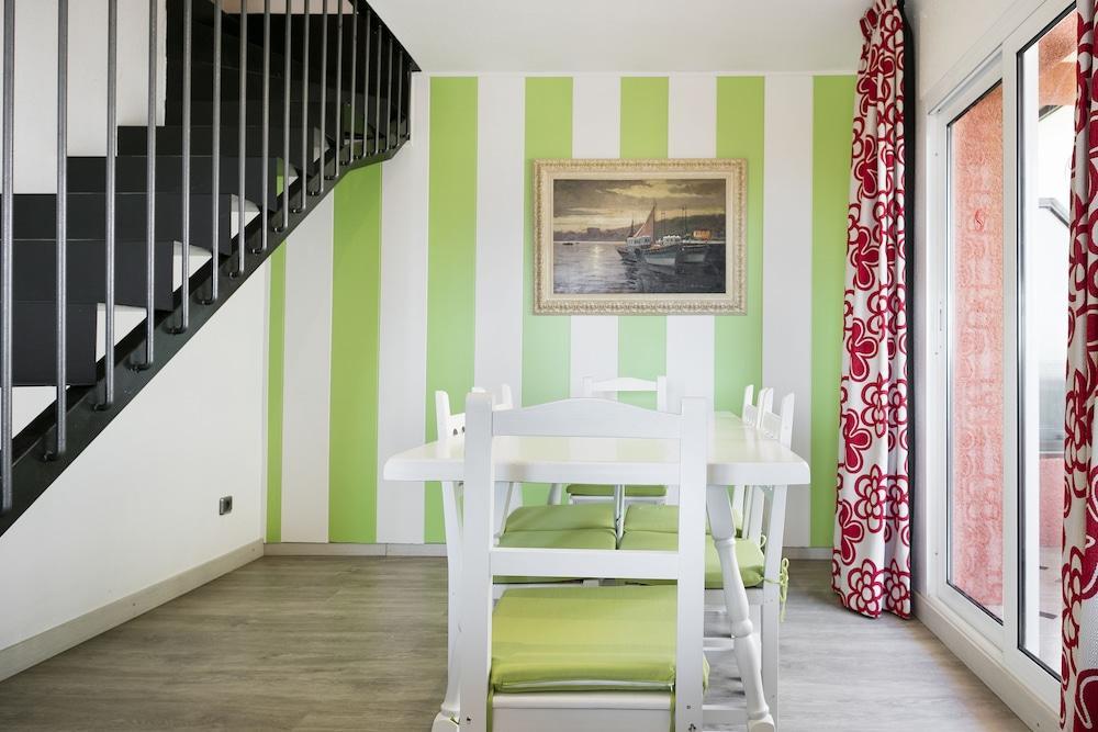 Apartamentos Salles Beach レスタルティット エクステリア 写真