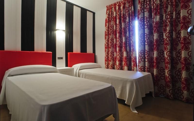 Apartamentos Salles Beach レスタルティット エクステリア 写真