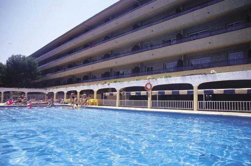 Apartamentos Salles Beach レスタルティット エクステリア 写真