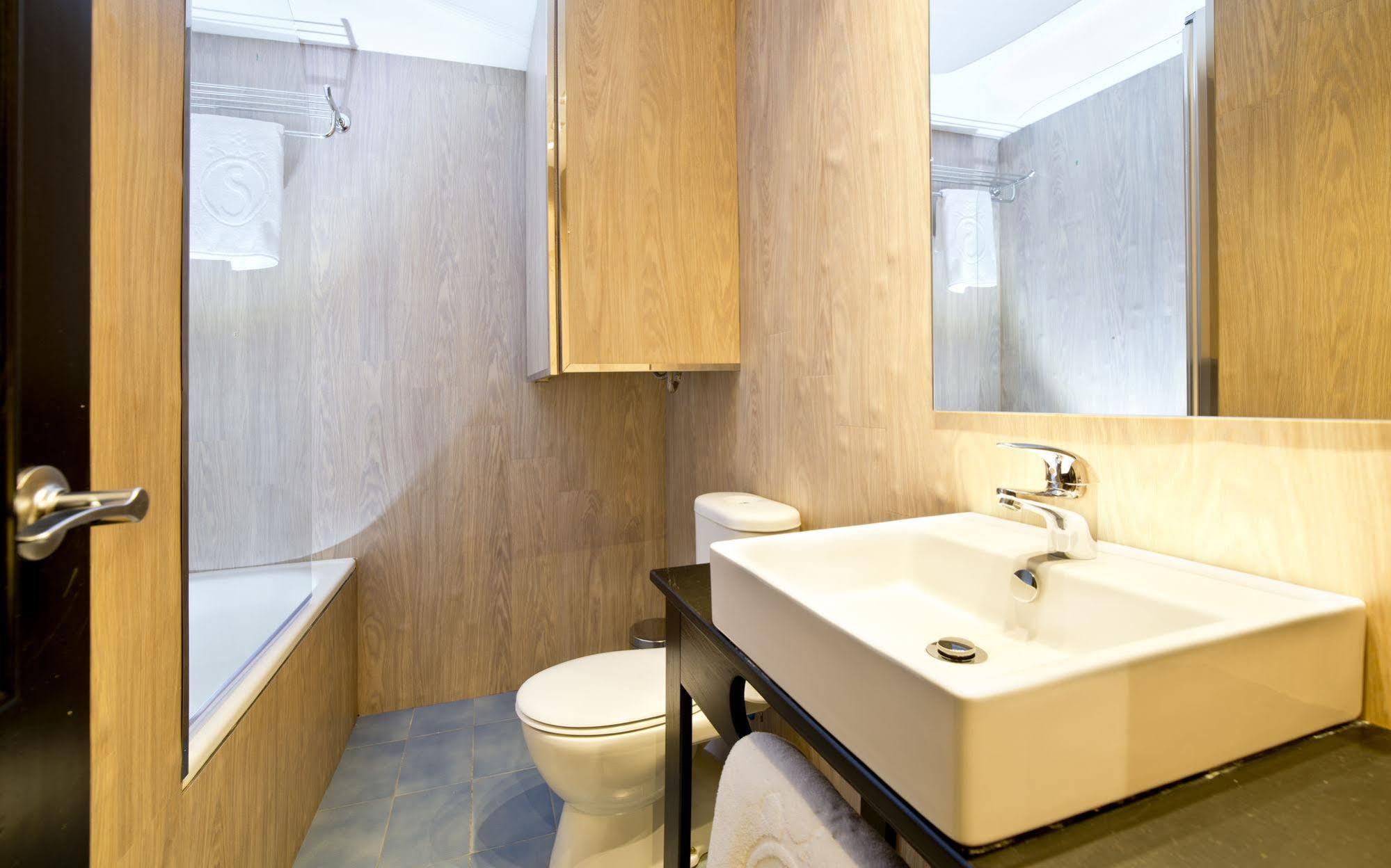 Apartamentos Salles Beach レスタルティット エクステリア 写真
