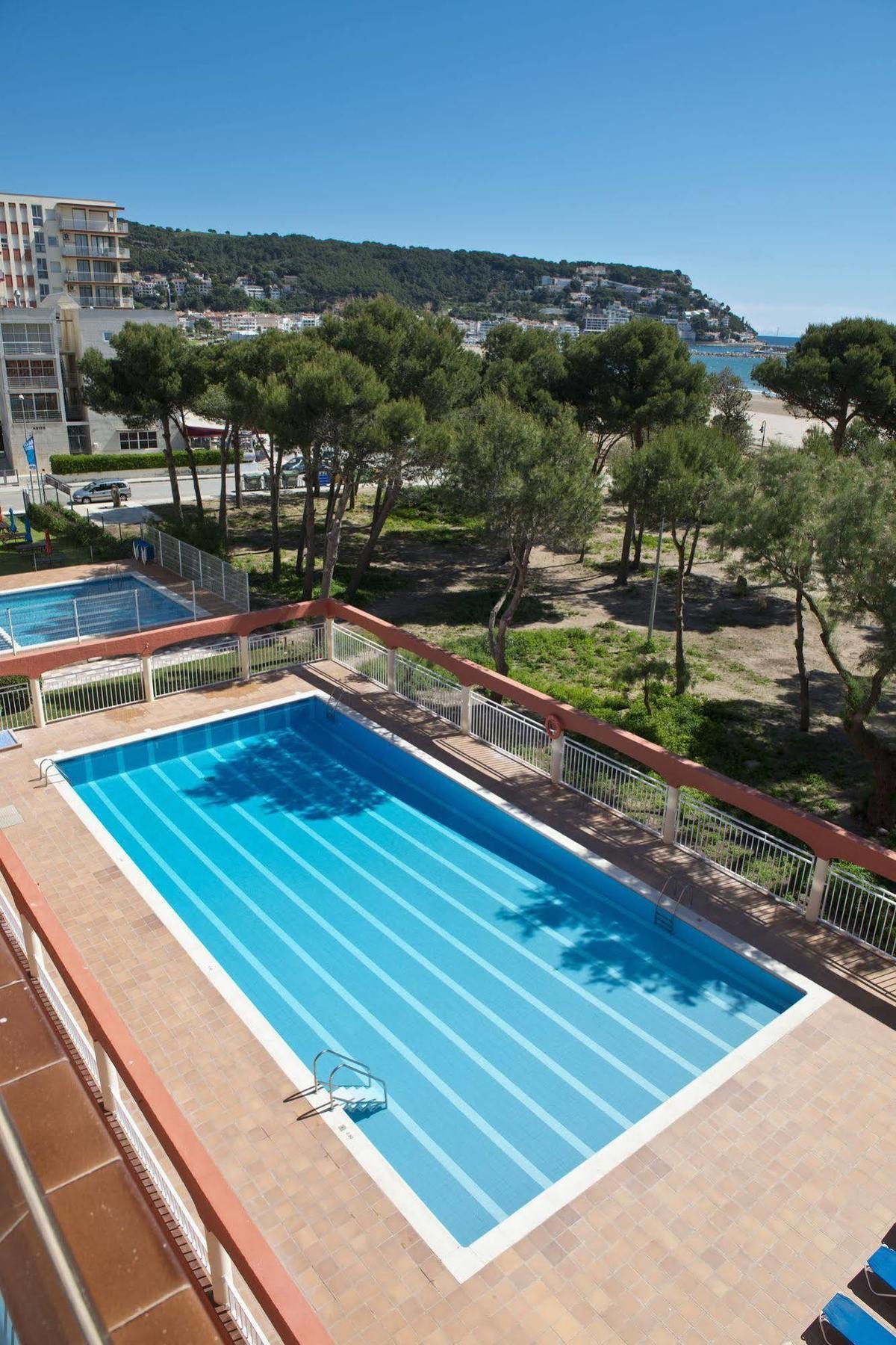 Apartamentos Salles Beach レスタルティット エクステリア 写真
